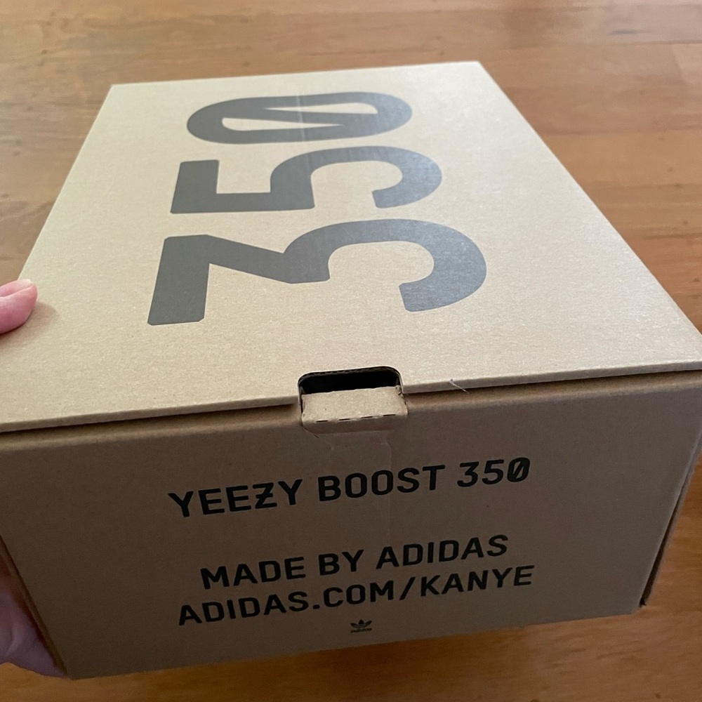 NEW in box. YEEZY boost 350 V2. - Picture 7 of 7